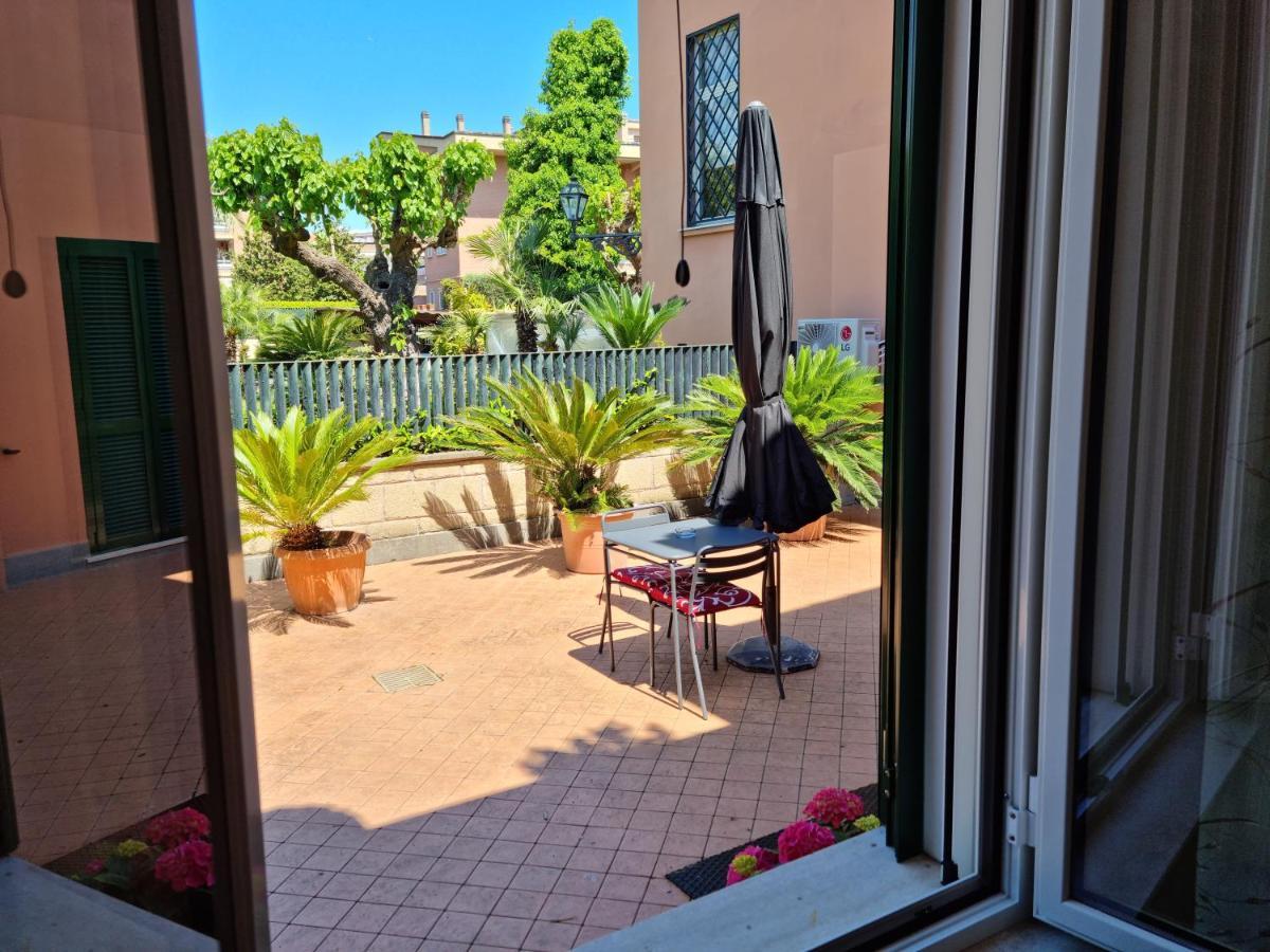 Il Casale Nel Parco Guesthouse ローマ エクステリア 写真