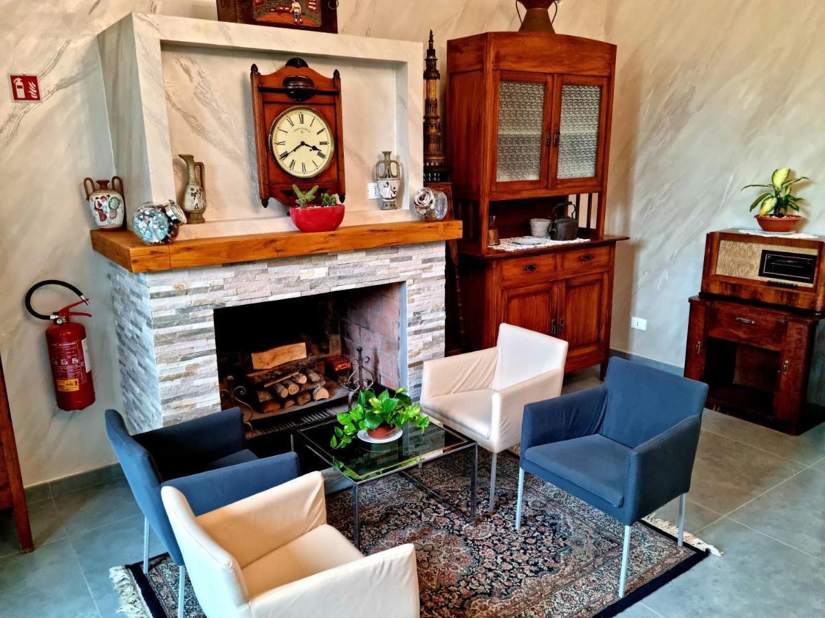 Il Casale Nel Parco Guesthouse ローマ エクステリア 写真