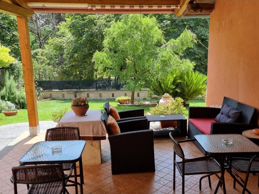 Il Casale Nel Parco Guesthouse ローマ エクステリア 写真